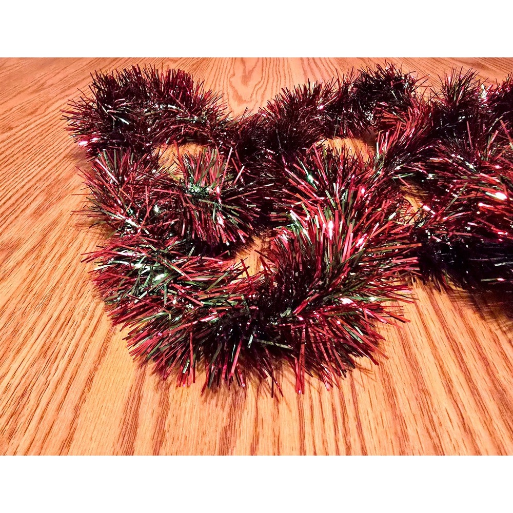 Christmas Tinsel Garland Red Green Metallic Holiday Decor, Excellent Condition - Picture 5 of 5